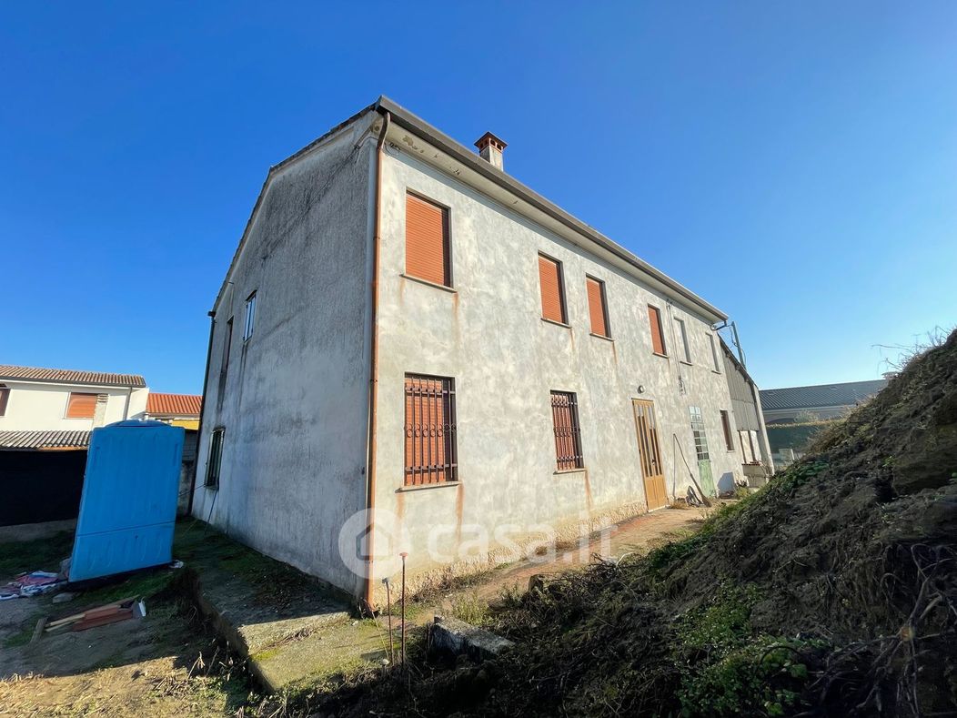 Rustico/Casale in Vendita in Corso Fraccaroli 139 a Villa Bartolomea