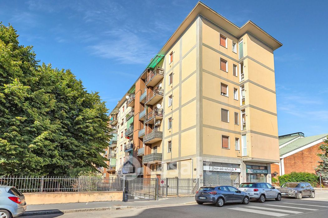 Appartamento in Vendita in Trilussa 15 a Milano