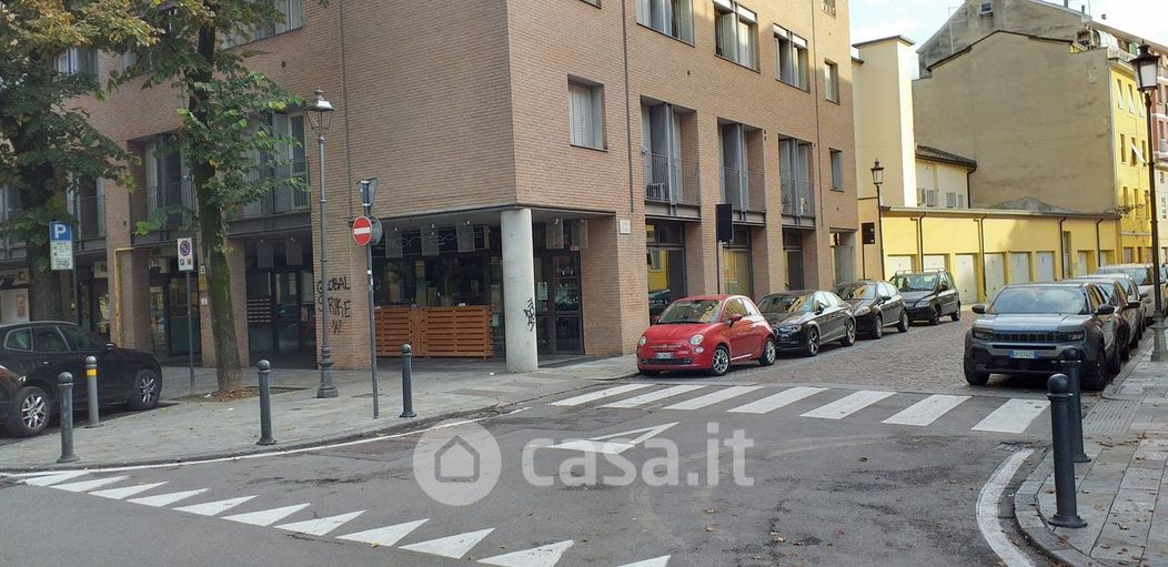 Negozio/Locale commerciale in Vendita in Strada Costituente a Parma
