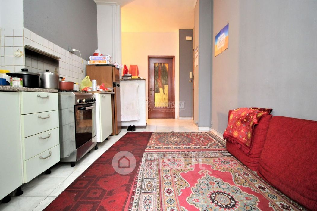 Appartamento in Vendita in Via Verrès 44 a Torino