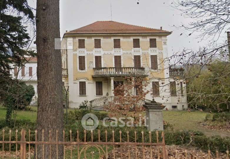 Villa in Vendita in Via Calestano 146 a Felino