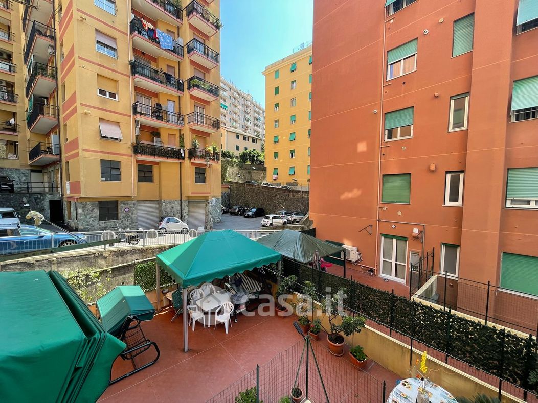 Appartamento in Vendita in Via Angelo Masina a Genova