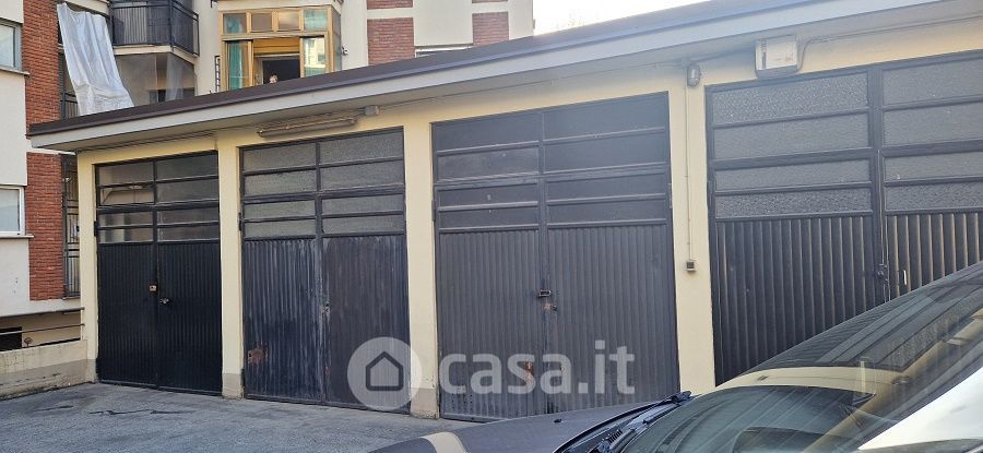 Garage/Posto auto in Vendita in Via Matera 23 a Torino