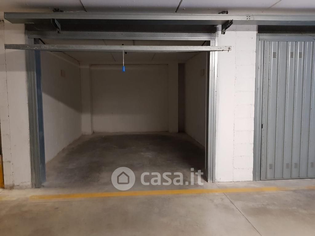 Garage/Posto auto in Affitto in Via martiri di cefalonia a Porto San Giorgio