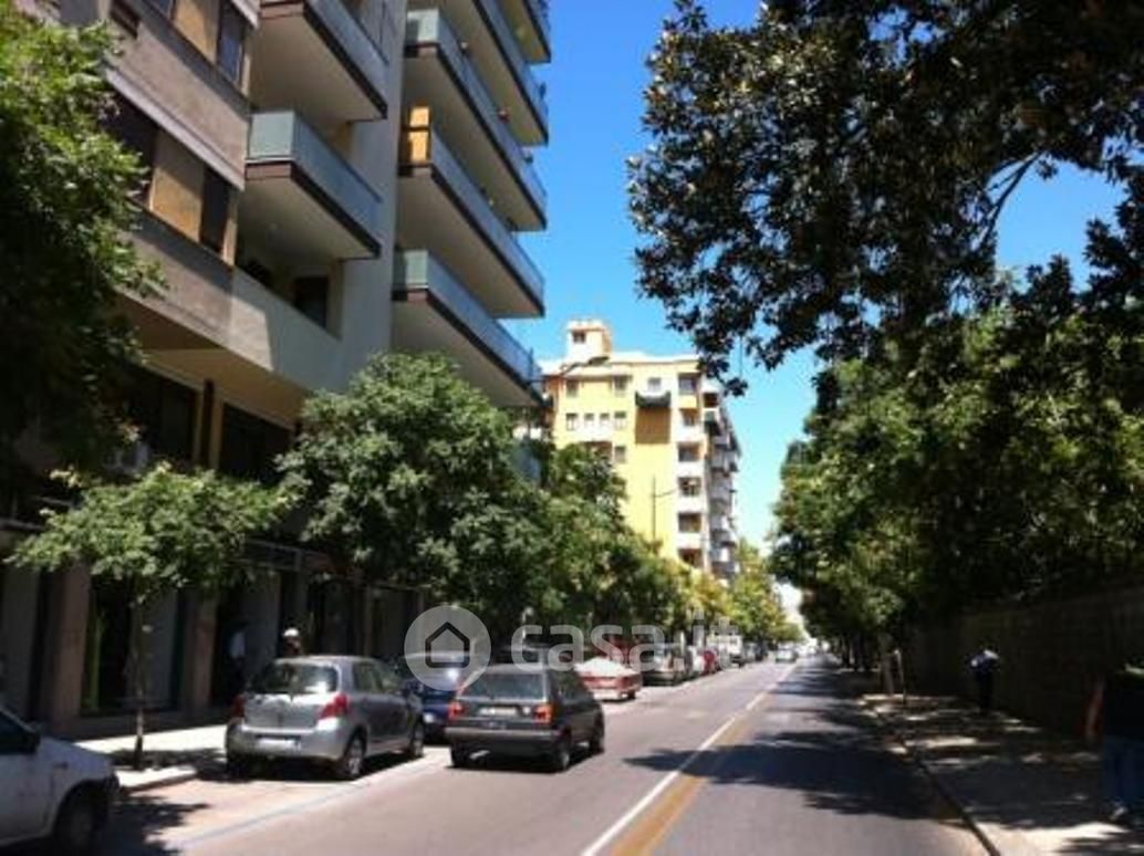 Negozio/Locale commerciale in Vendita in Via Generale Carlo Alberto dalla Chiesa 10 a Palermo