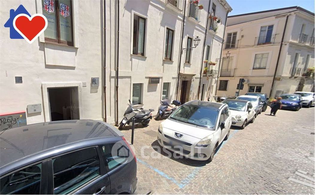 Negozio/Locale commerciale in Vendita in Via Giuseppe Raffaelli 32 a Catanzaro