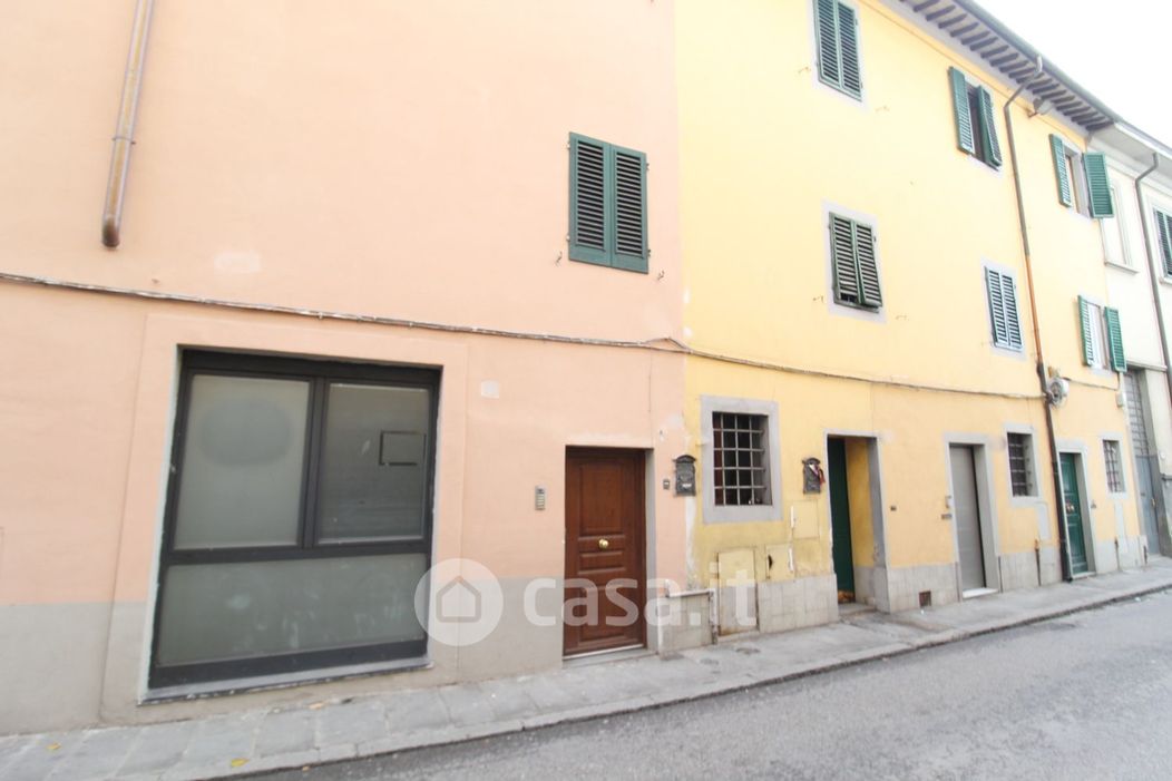 Appartamento in Vendita in Via San Silvestro 22 a Prato