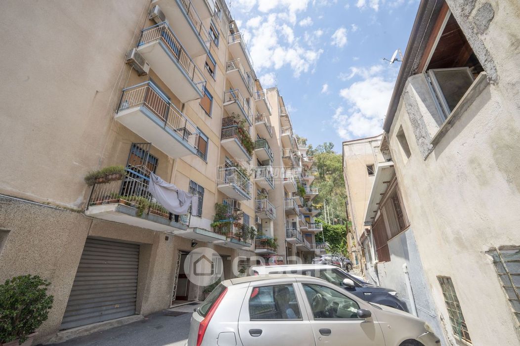 Appartamento in Vendita in Viale Principe Umberto 61 a Messina
