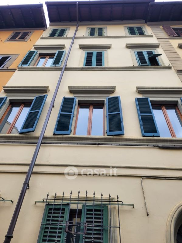 Appartamento in Vendita in Via delle Ruote a Firenze