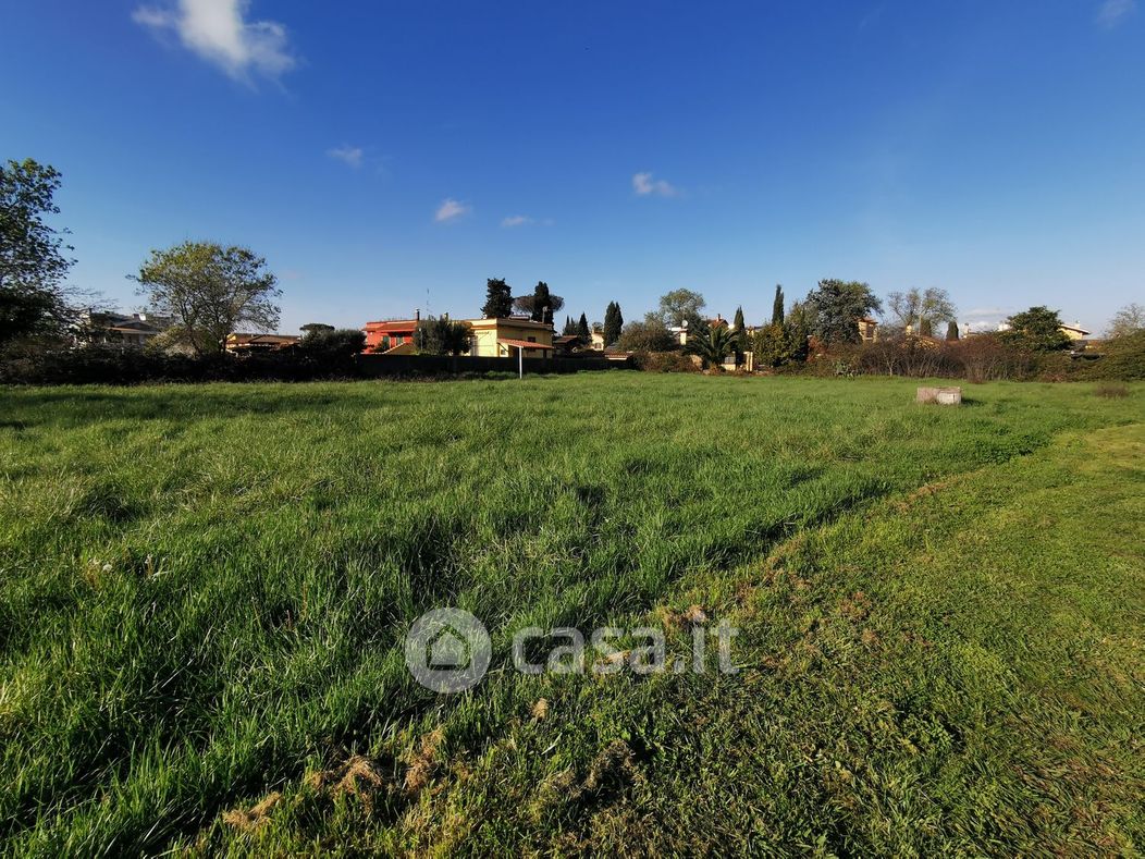 Terreno agricolo in Vendita in Via Campo Tures a Roma