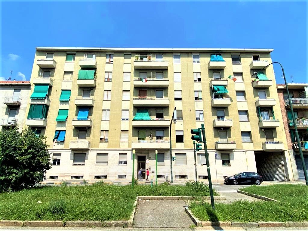 Appartamento in Vendita in Via Andrea Sansovino 251 a Torino