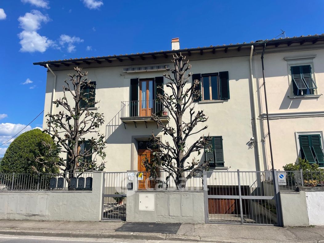Appartamento in Affitto in Via di Ripoli 219 a Firenze