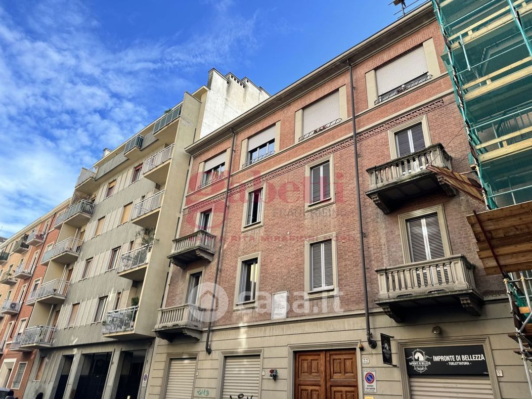 Appartamento in Vendita in Via Raffaele Cadorna 37 a Torino