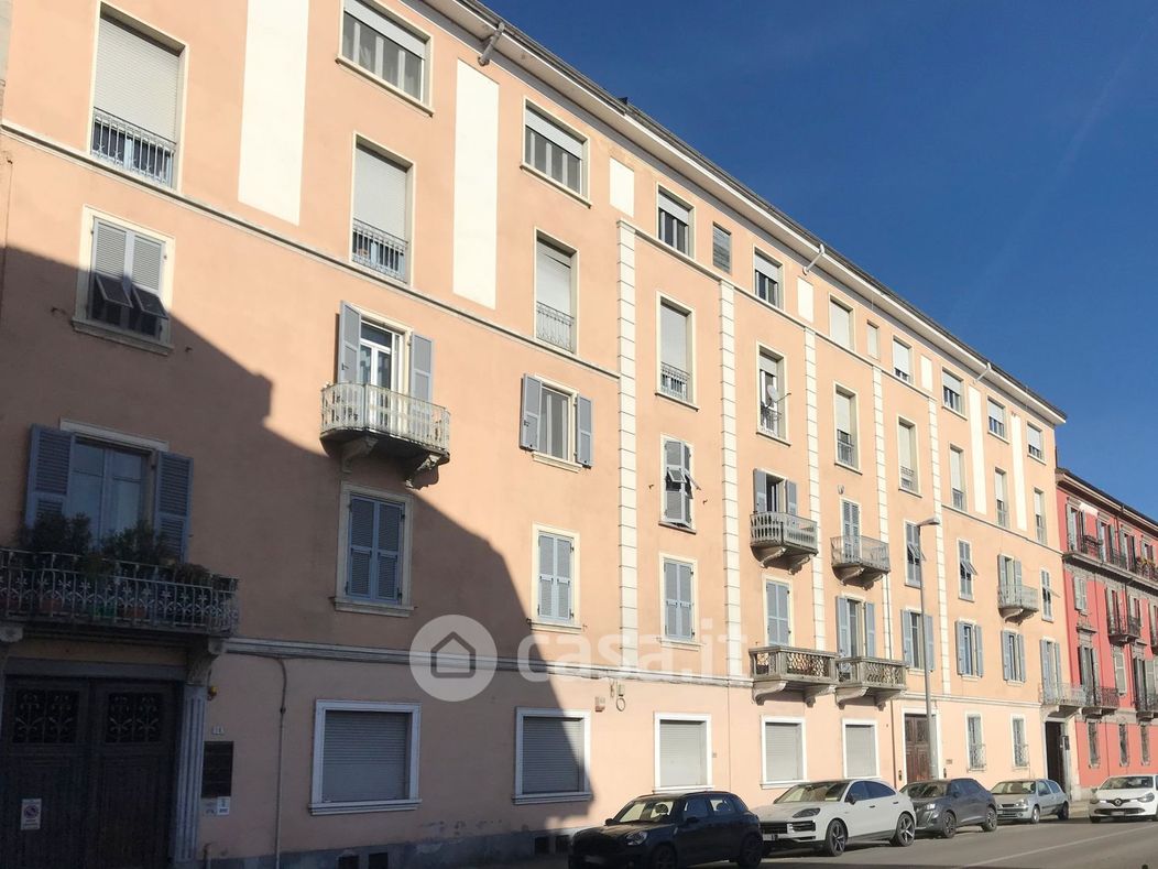 Appartamento in Vendita in Corso Cento Cannoni 12 a Alessandria