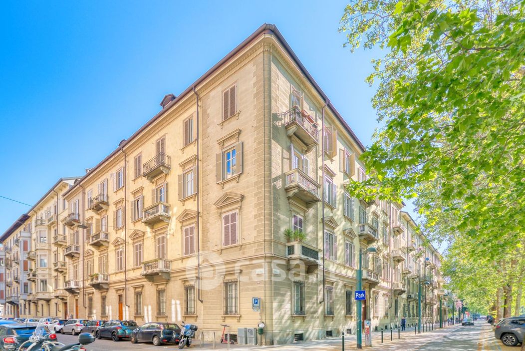 Appartamento in Vendita in Corso Francia 30 a Torino