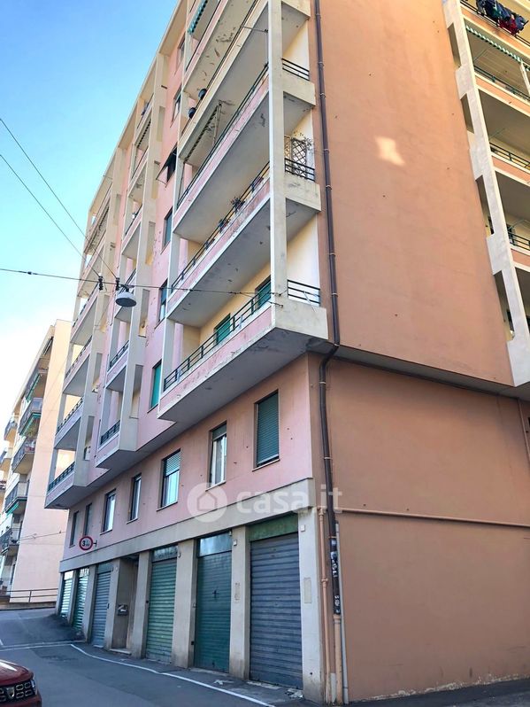 Appartamento in Vendita in Via Carlo Antonio Tavella 11 a Genova