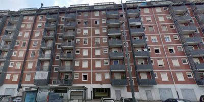 Appartamento in Vendita in Via Enrico de Nicola 4 a Milano