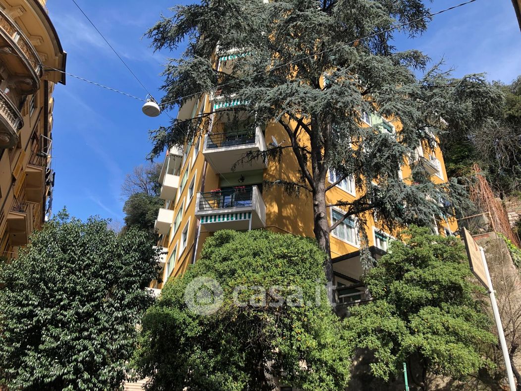 Appartamento in Vendita in Via Peschiera 32 a Genova