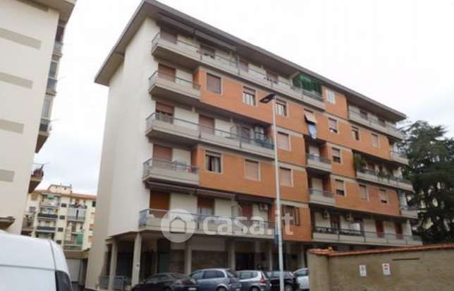 Appartamento in Vendita in Via Ugo Corsi a Firenze