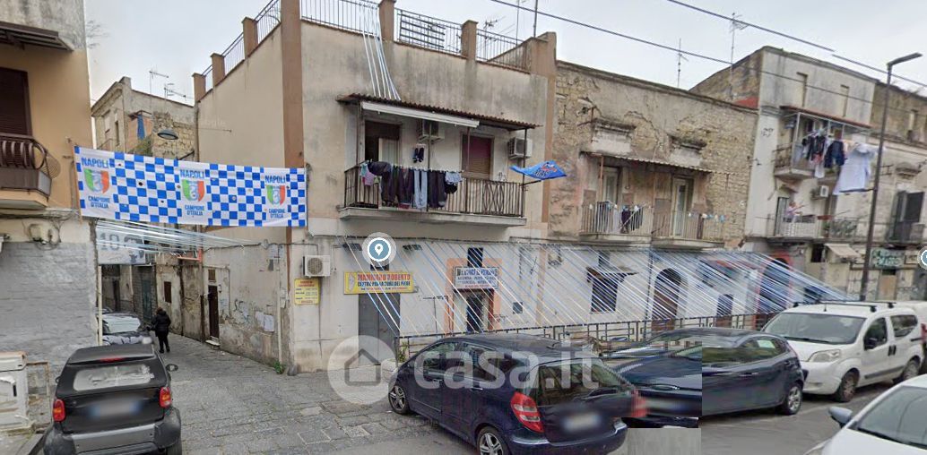 Appartamento in Vendita in Via Duca degli Abruzzi 2 a Napoli