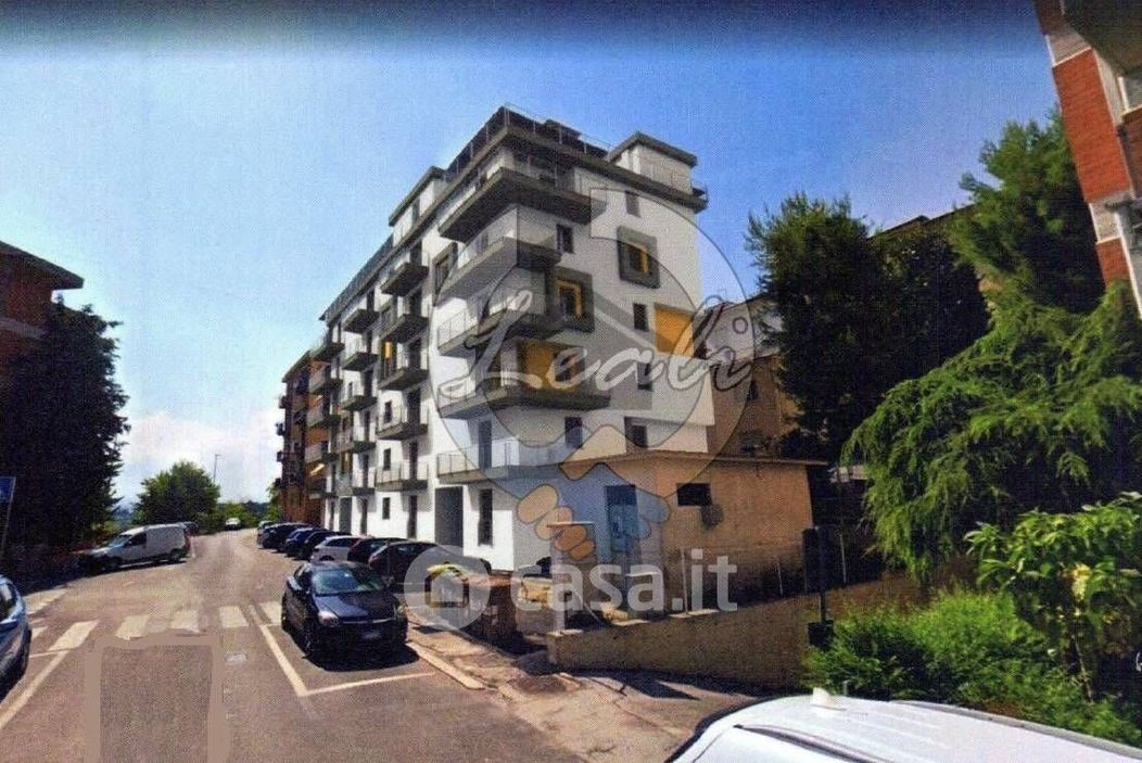 Appartamento in Vendita in Via Marche 56 a Macerata
