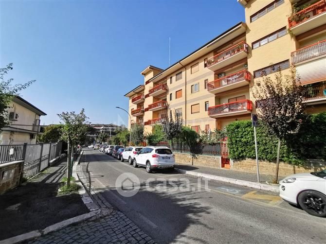 Appartamento in Vendita in Via Posidippo a Roma