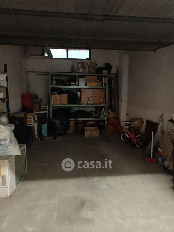Garage/Posto auto in Vendita in Via Goffredo Mameli 3 a Civitavecchia