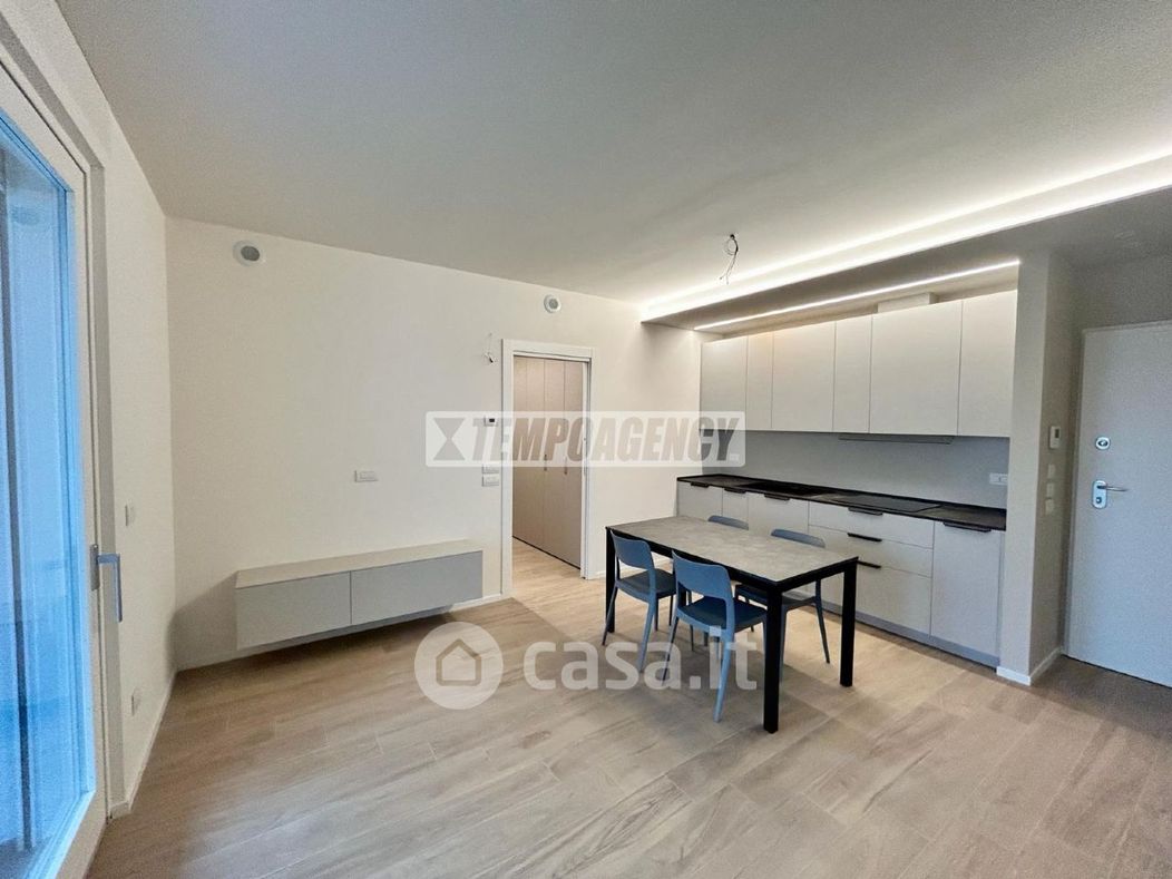 Appartamento in Affitto in Via Freiköfel 26 a Milano