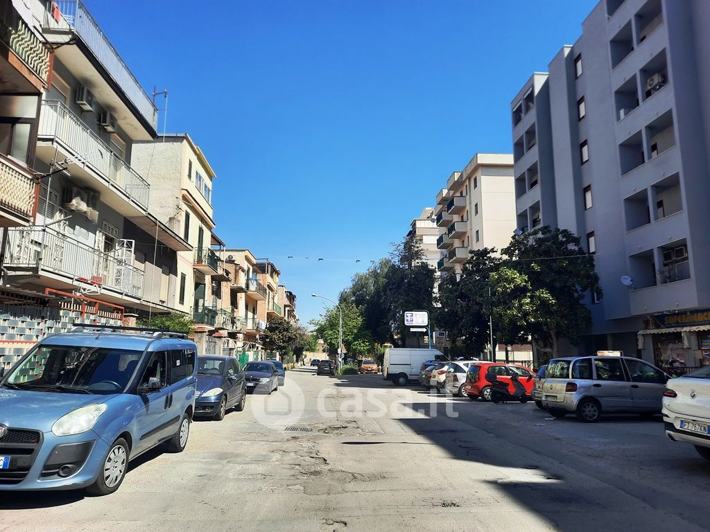 Appartamento in Vendita in Via Casalini 294 a Palermo