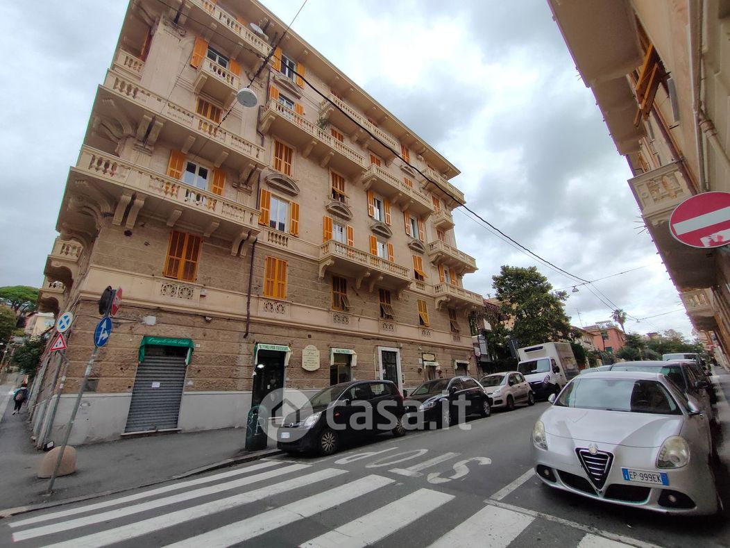 Appartamento in Vendita in Via Bettino Ricasoli 13 a Genova