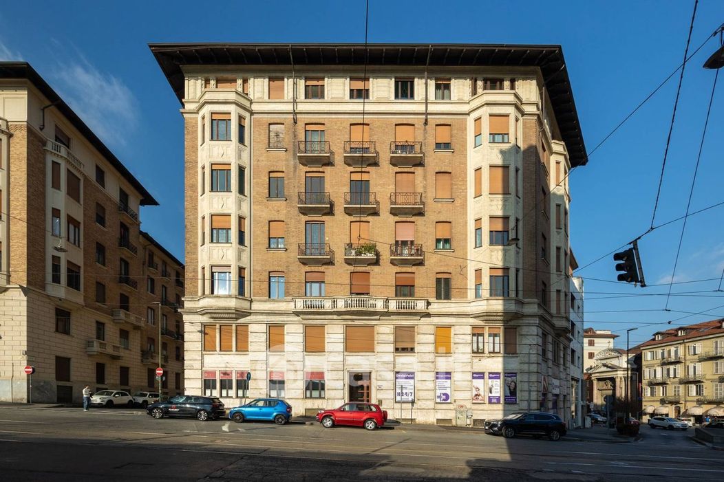 Appartamento in Vendita in Corso Germano Sommeiller 4 a Torino