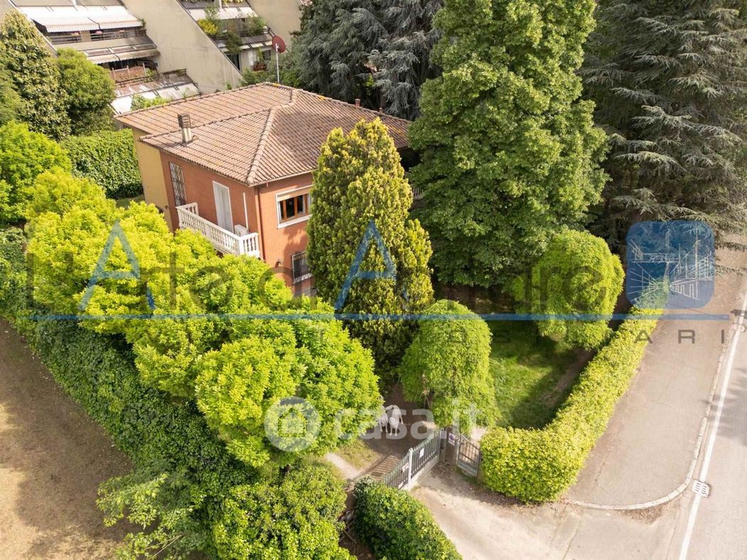 Villa in Vendita in Via Bondanello 57 a Castel Maggiore