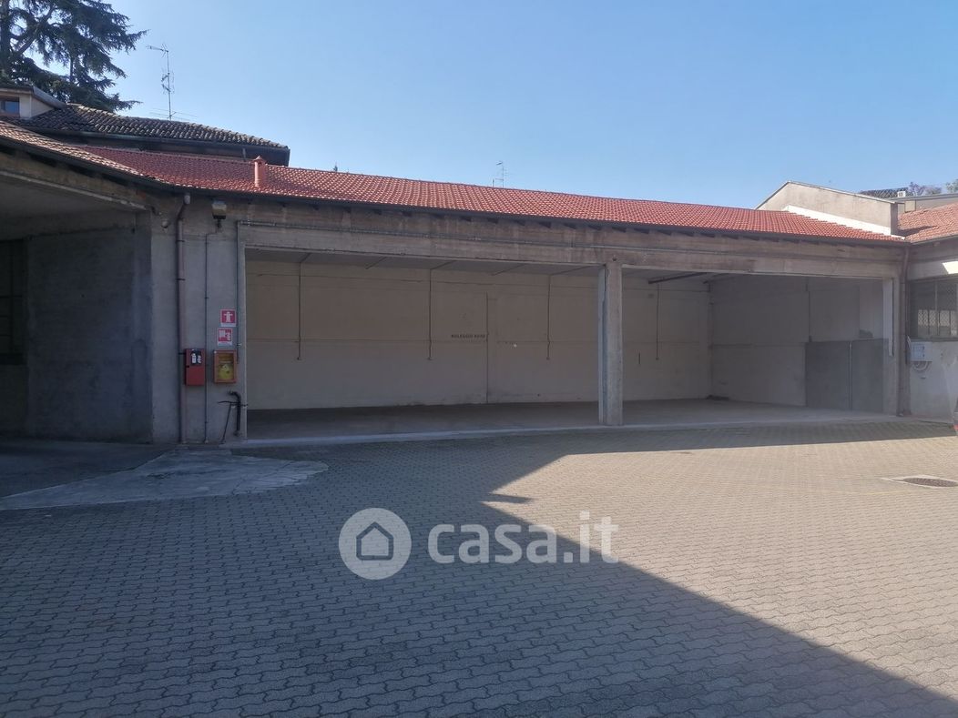 Garage/Posto auto in Affitto in Via TICINO 14 a Gallarate