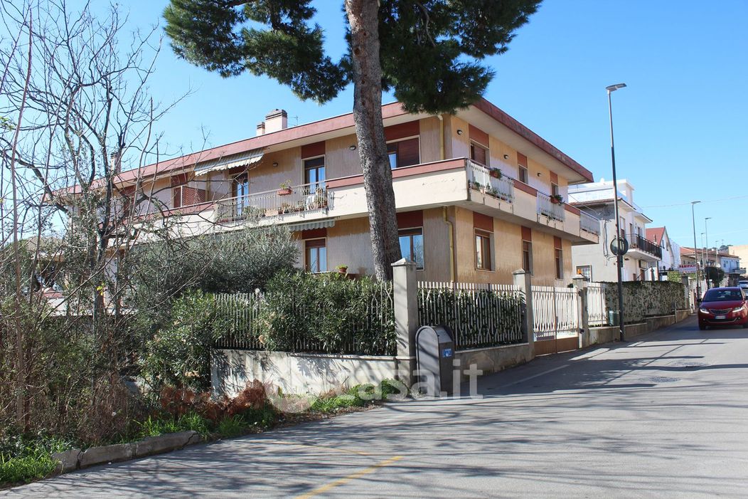 Appartamento in Vendita in Via Colle Innamorati 225 a Pescara
