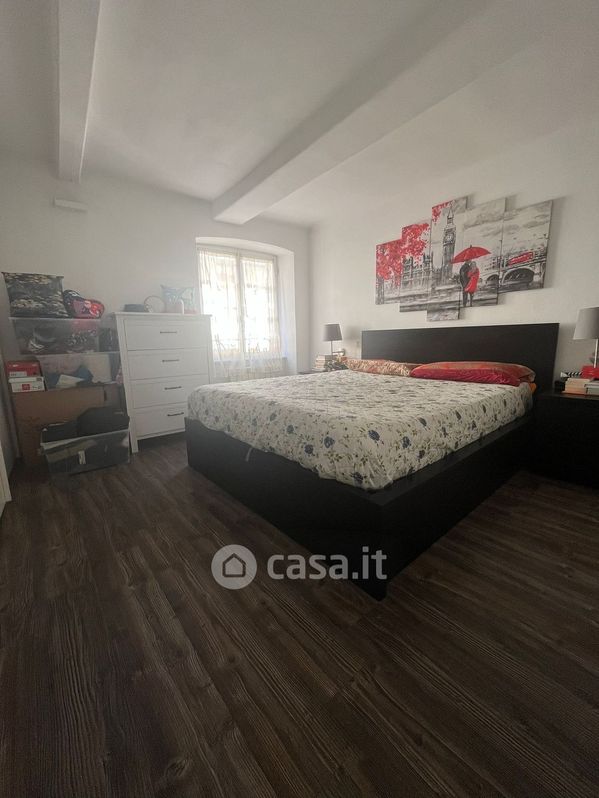 Appartamento in Vendita in Via Paglia a Genova