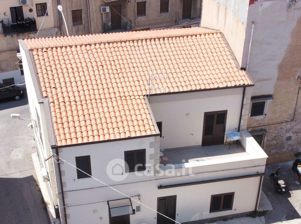 Appartamento in Vendita in Via Colonna Rotta a Palermo
