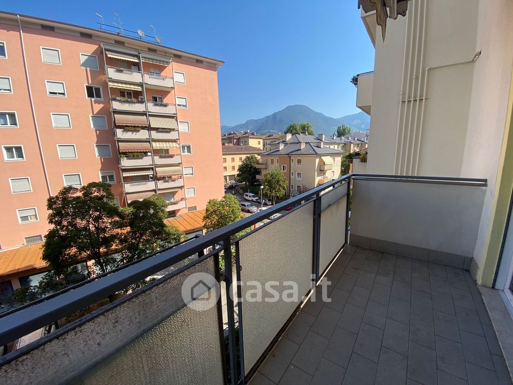 Appartamento in Vendita in Via Aosta 2 a Bolzano