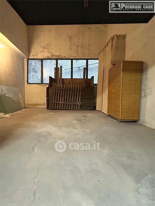 Garage/Posto auto in Vendita in Via Pietro Giardini a Modena