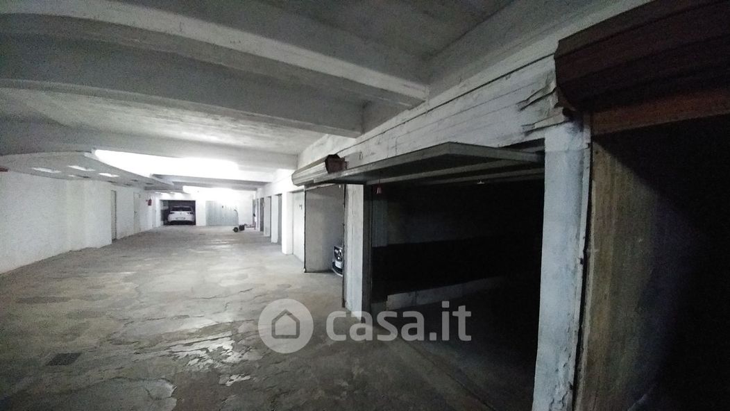 Garage/Posto auto in Affitto in Baluardo La Marmora 19 a Novara