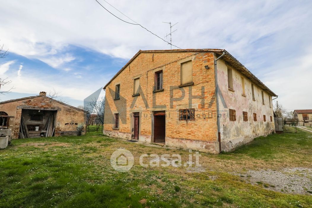 Rustico/Casale in Vendita in Via Ghibellina a Forlì