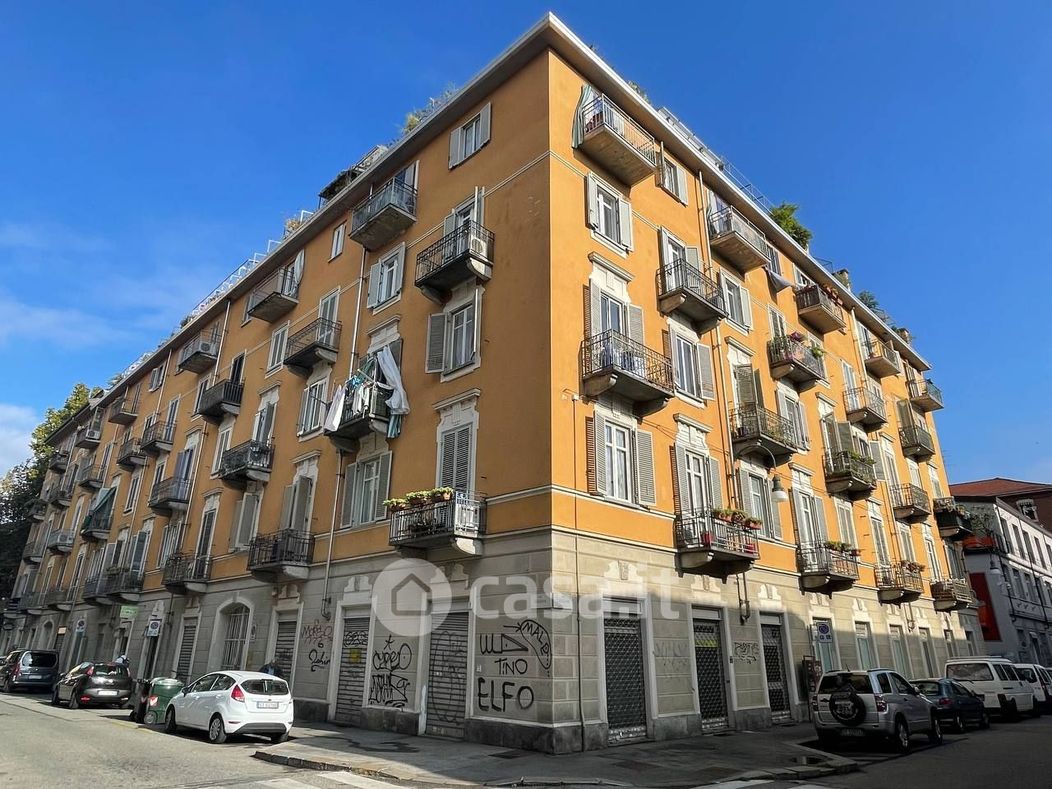 Appartamento in Vendita in Via Parma 63 a Torino