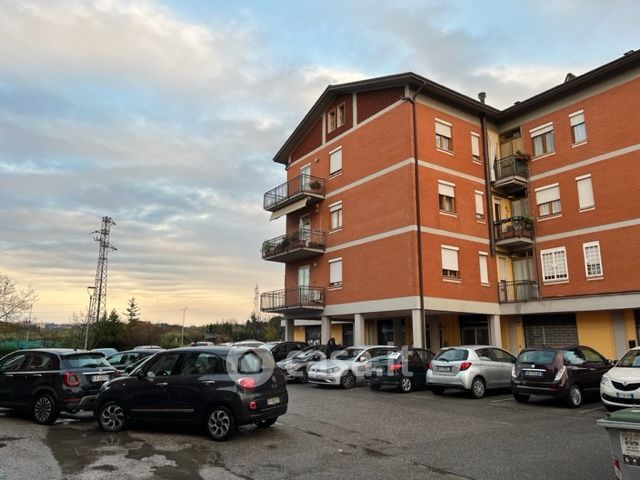 Negozio/Locale commerciale in Vendita in Via Giuseppe Frenguelli 63 a Perugia