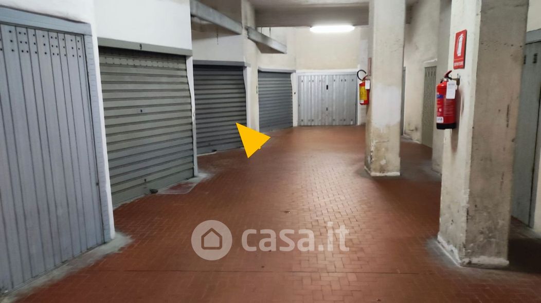 Garage/Posto auto in Vendita in Via Giovanni Arrivabene 15 a Genova