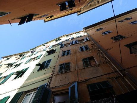 Appartamento in Vendita in Via Carloforte 1 a Genova