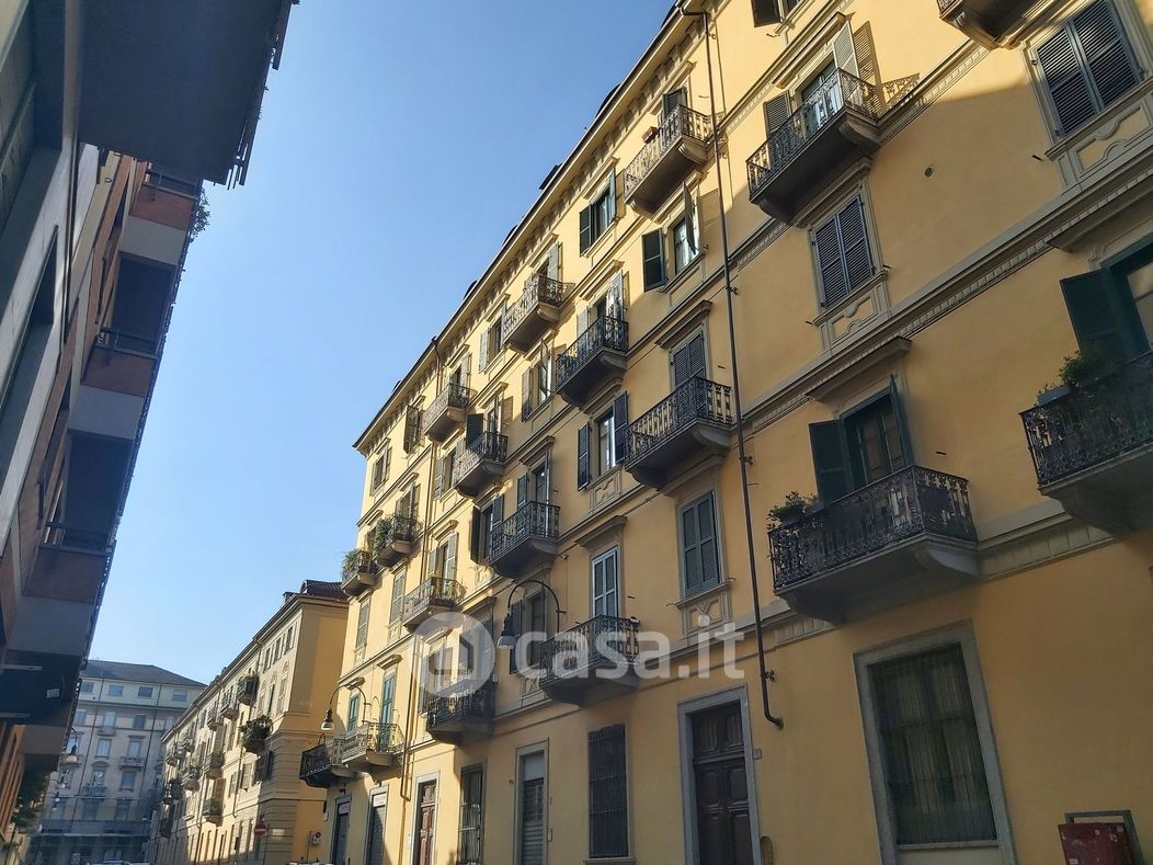 Appartamento in Vendita in Via Carlo Botta 5 a Torino