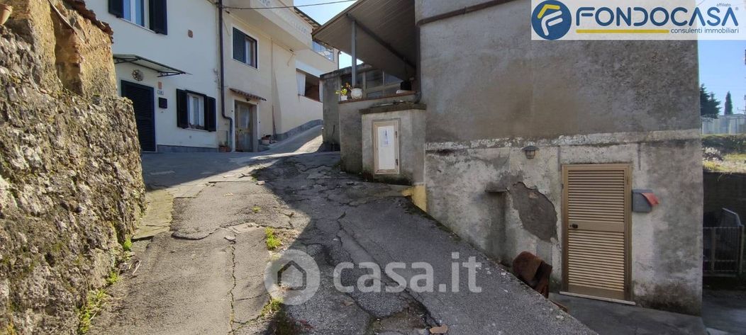 Appartamento in Vendita in Via Capriglia a Pietrasanta