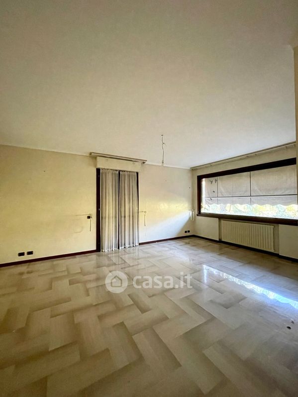Appartamento in Vendita in Via FLEMING a Parma