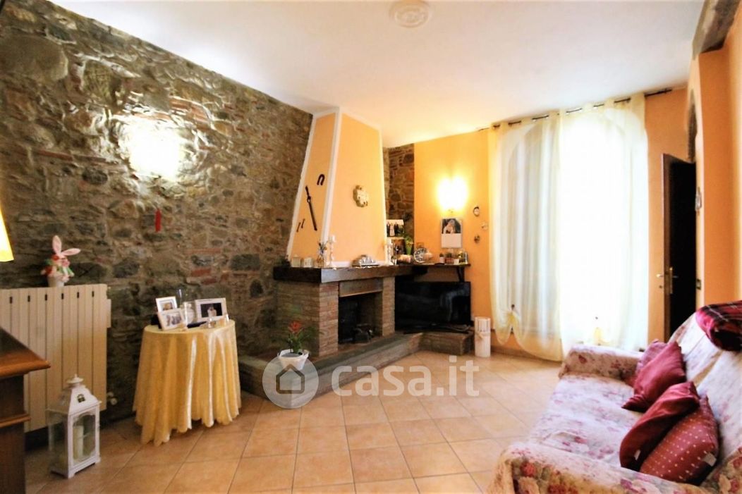 Appartamento in Vendita in Via di Arsina a Lucca