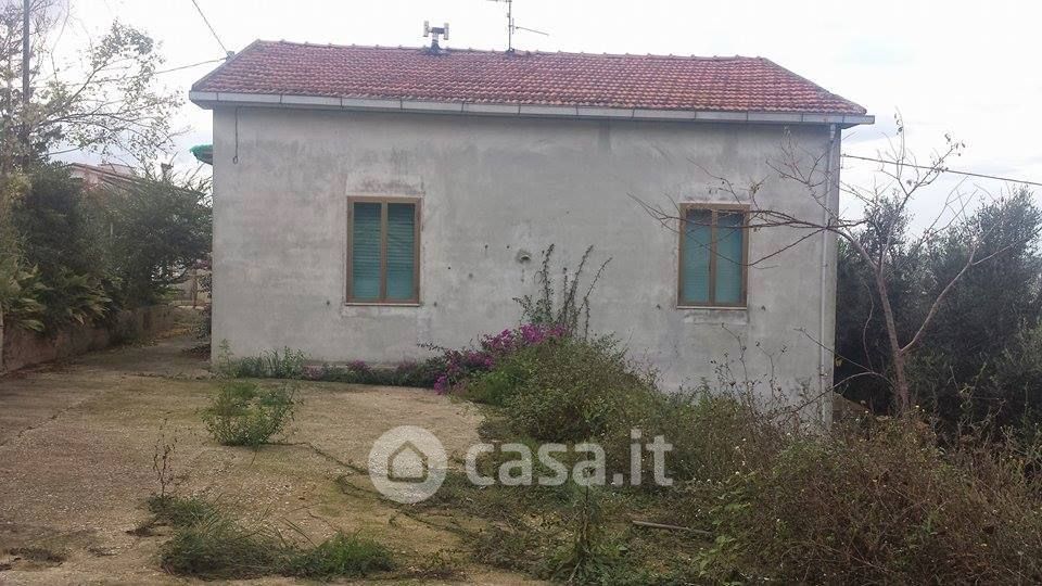 Casa indipendente in Vendita in Strada Colle Renazzo a Pescara