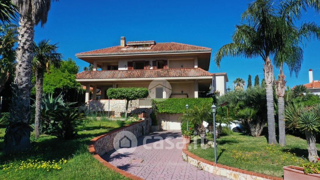 Villa in Vendita in Contrada Pozzillo a Cinisi